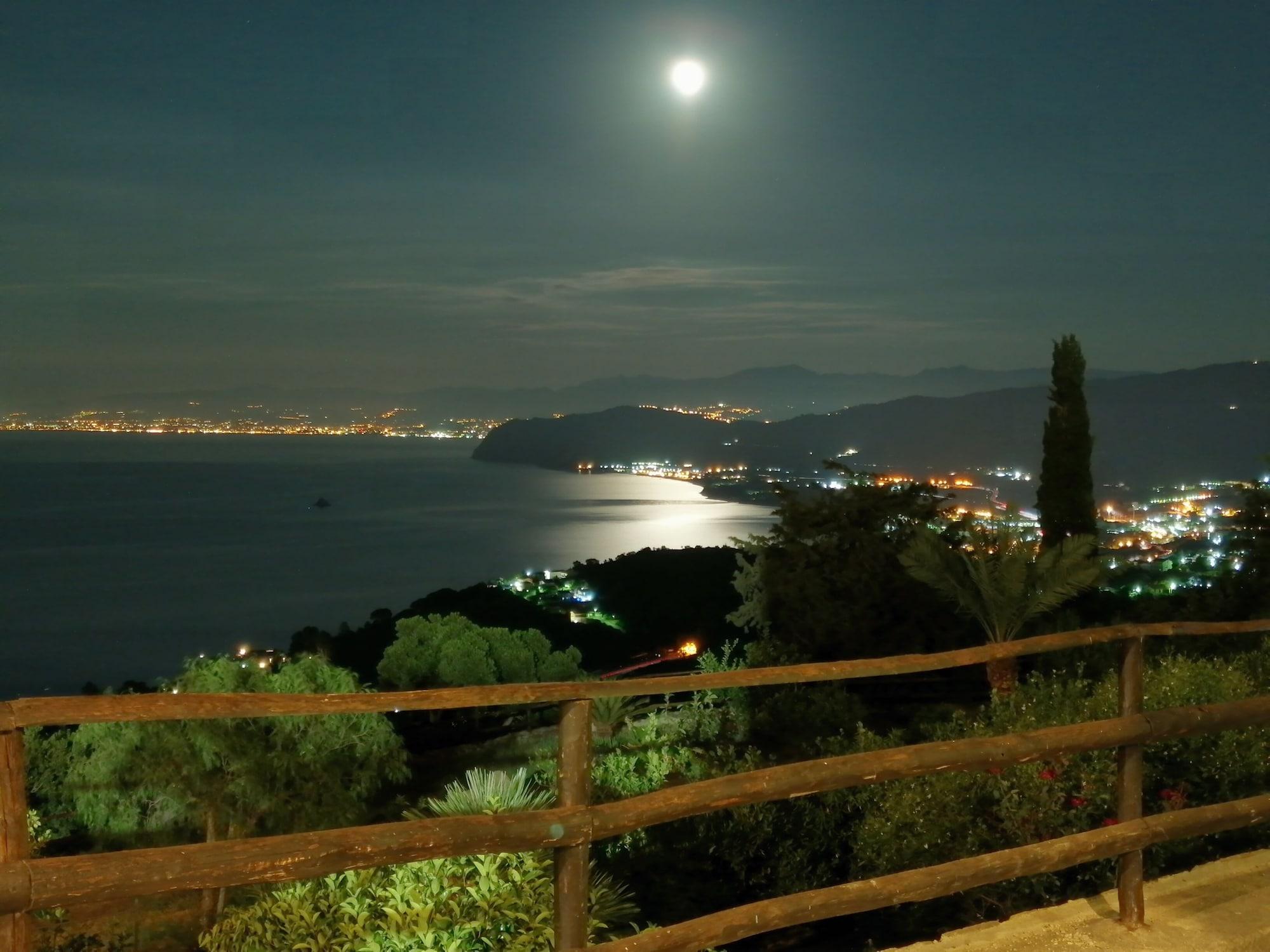 Agriturismo Santa Margherita Gioiosa Marea Buitenkant foto