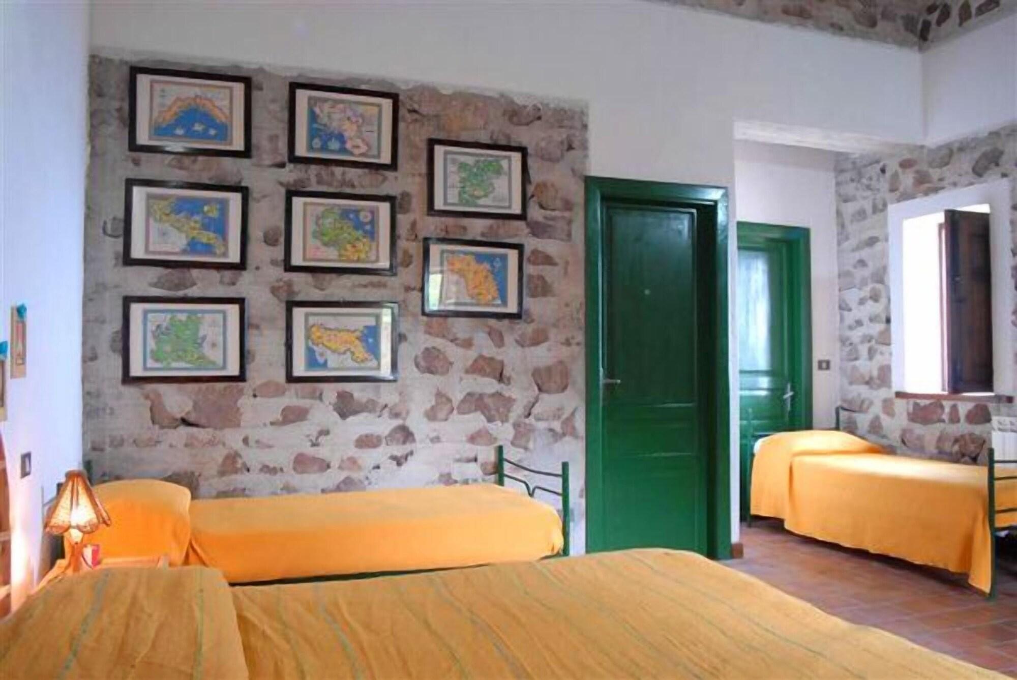 Agriturismo Santa Margherita Gioiosa Marea Buitenkant foto