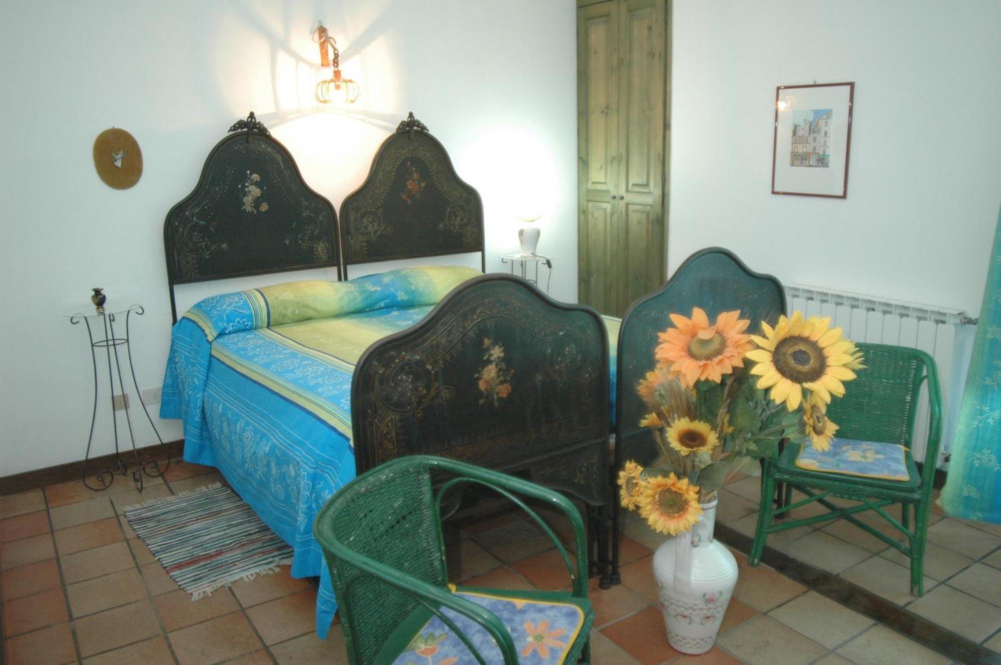 Agriturismo Santa Margherita Gioiosa Marea Buitenkant foto