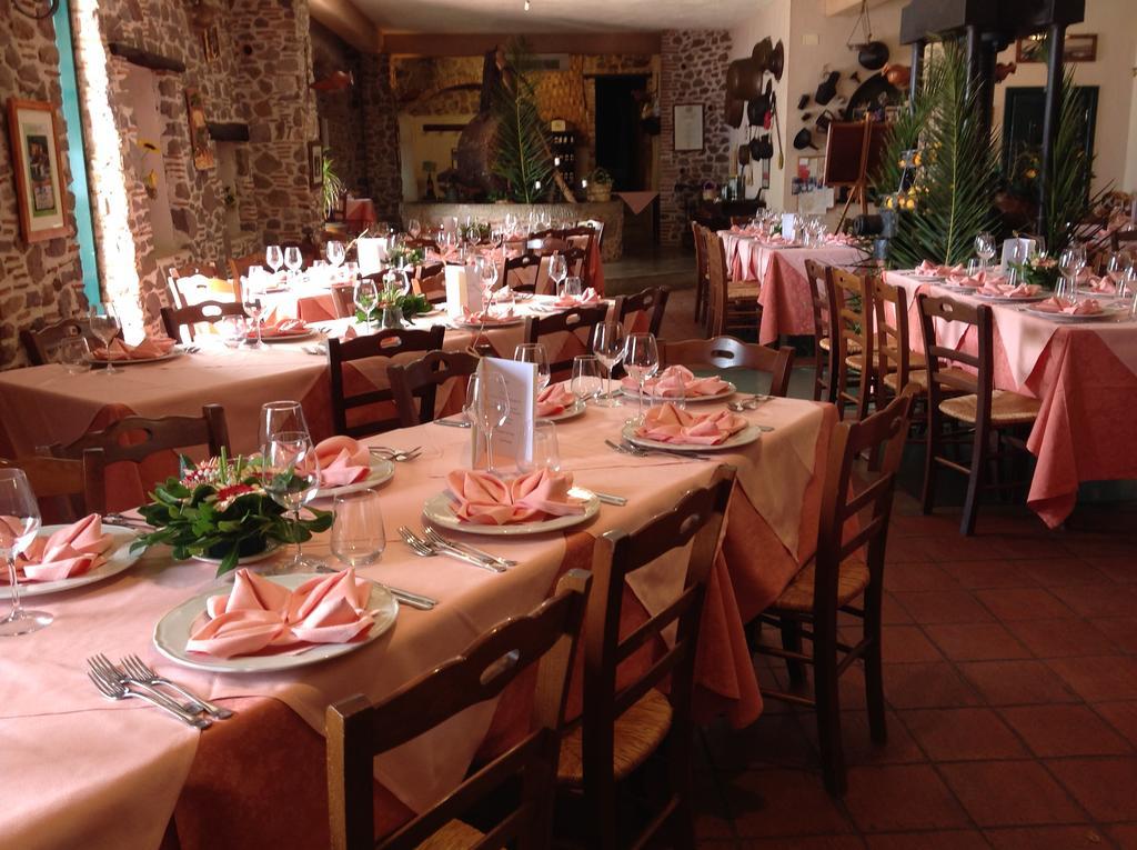 Agriturismo Santa Margherita Gioiosa Marea Buitenkant foto