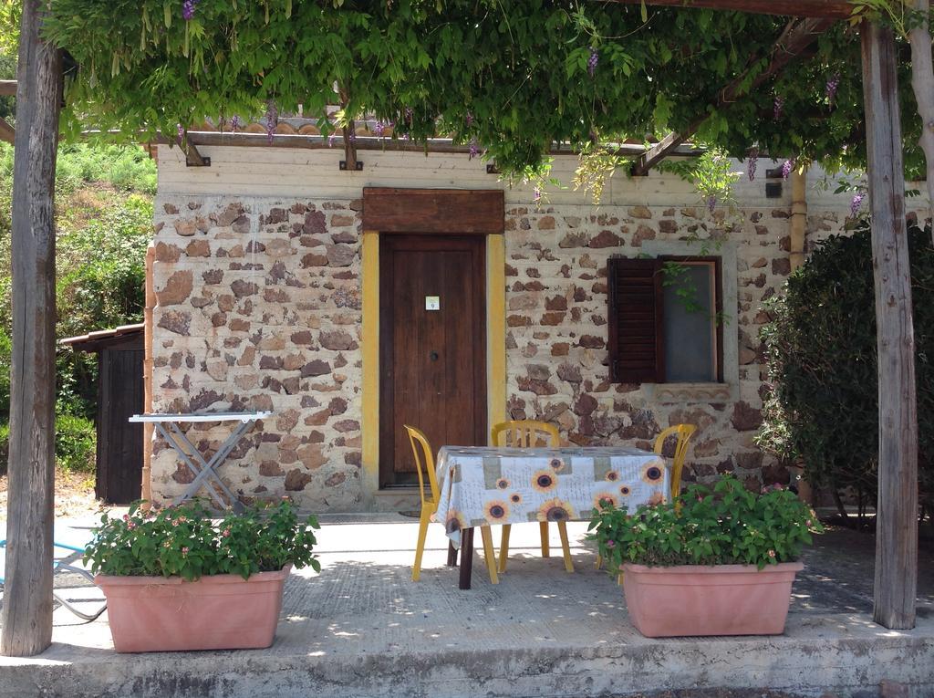 Agriturismo Santa Margherita Gioiosa Marea Buitenkant foto